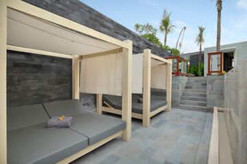 Sundeck