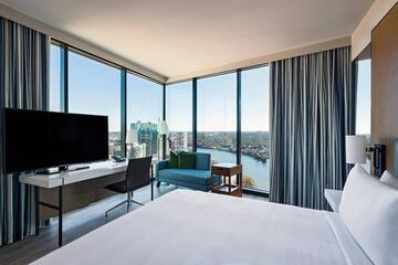 Room 34 of 106