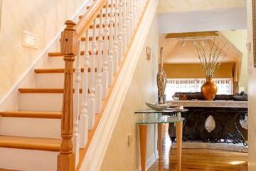 Ballroom/Hall 21 of 22