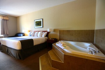 Private spa tub