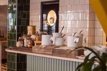 Breakfast area