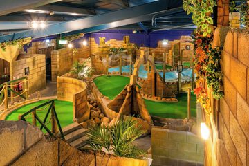 Mini-golf