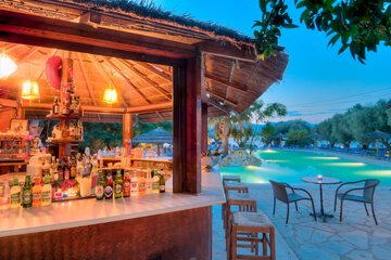 Poolside bar