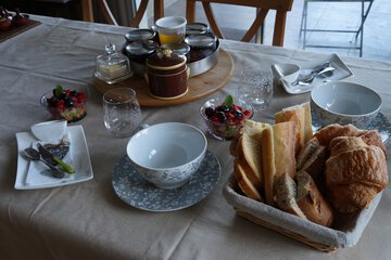 Breakfast meal