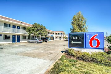 Motel 6 Redding CA - North