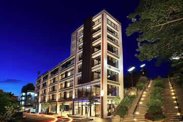 Front of property - evening/night