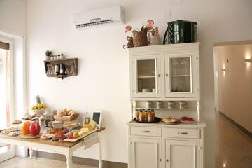 Breakfast area