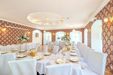 Indoor wedding
