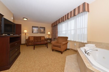 Room 17 of 28