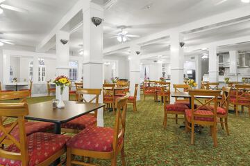 Dining 130 of 149
