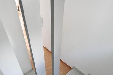 Photo 51