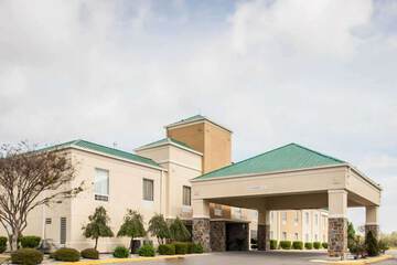 Quality Inn Hayti North