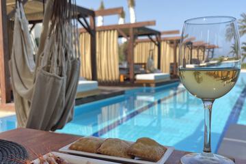 Poolside bar