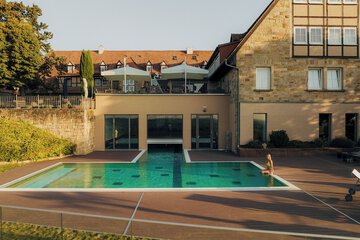 Infinity pool