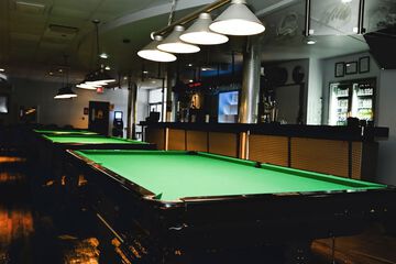 Sports bar