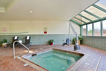 Indoor spa tub
