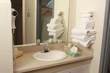 Bathroom sink