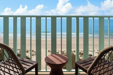 Beach/ocean view