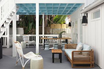 Hotel Exterior 32 of 32