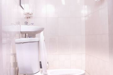 Private spa tub