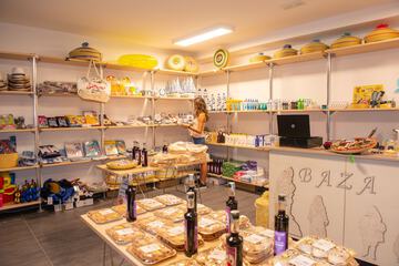 Gift shop