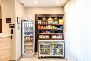 Snack bar