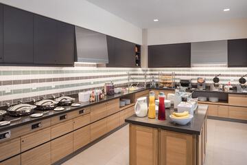 Breakfast/Coffee Service 45 of 48