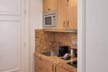 Private kitchenette