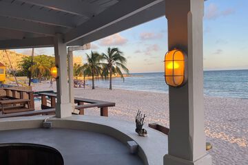 Beach bar