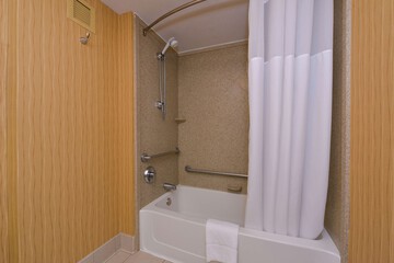 Room 14 of 66