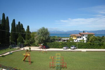 Childrens Play Area - Outdoor