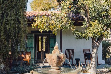 Hotel Exterior 57 of 59