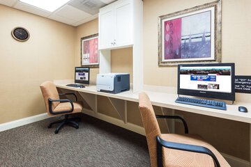 Business Center 29 of 29