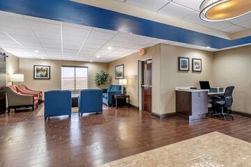 Hotel Interior 4 of 34