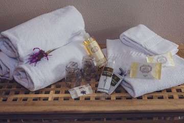 Bathroom amenities