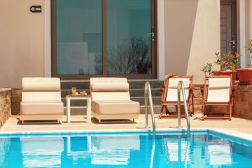 Private pool
