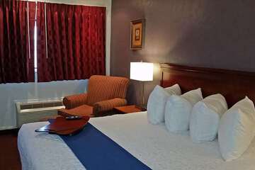 One King Bed Deluxe