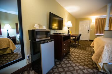 Room 32 of 79