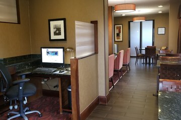 Business Center 28 of 28