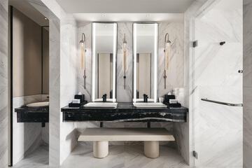 Bathroom shower