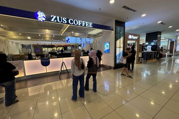 Shopping mall