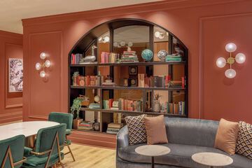 Hotel Interior 8 of 34