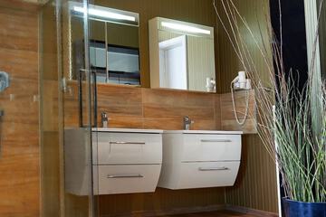 Bathroom sink