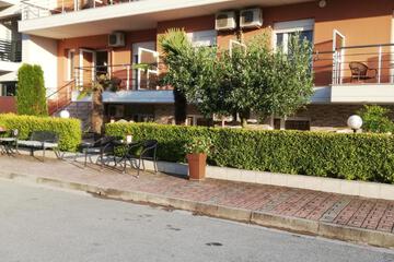 Photo 51