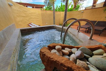 Private spa tub