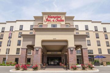 Hampton Inn & Suites Pittsburgh / Harmarville