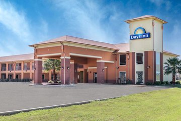 Days Inn by Wyndham Dilley