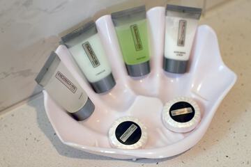 Room amenity