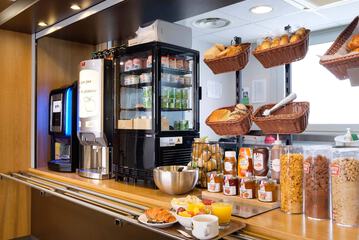 Breakfast buffet