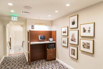 Business Center 61 of 62